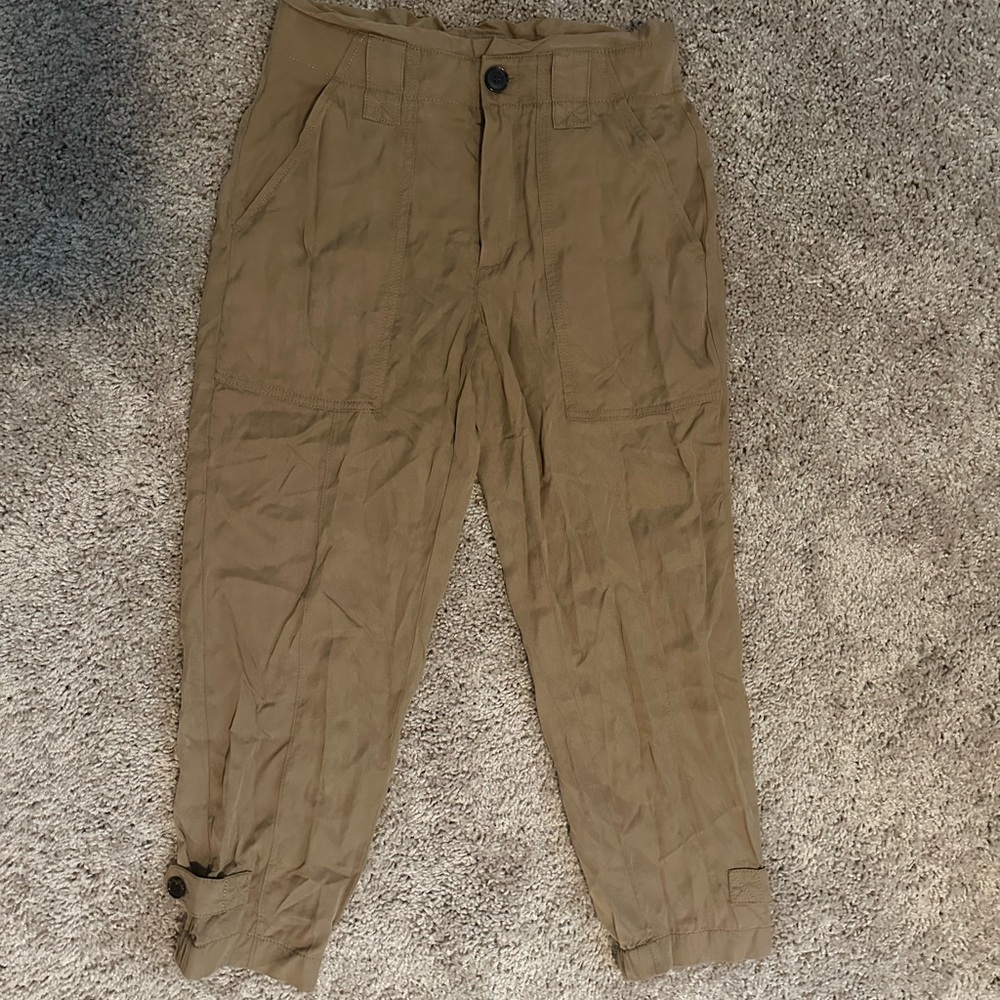 Banana Republic Cargo Pants in Petite